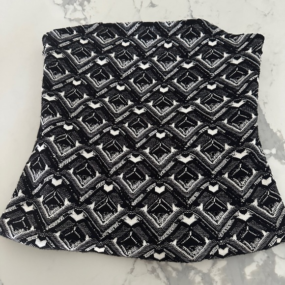 WHBM White House Black Market Black & White Graphic Print Bustier Size 6 - Picture 3 of 6